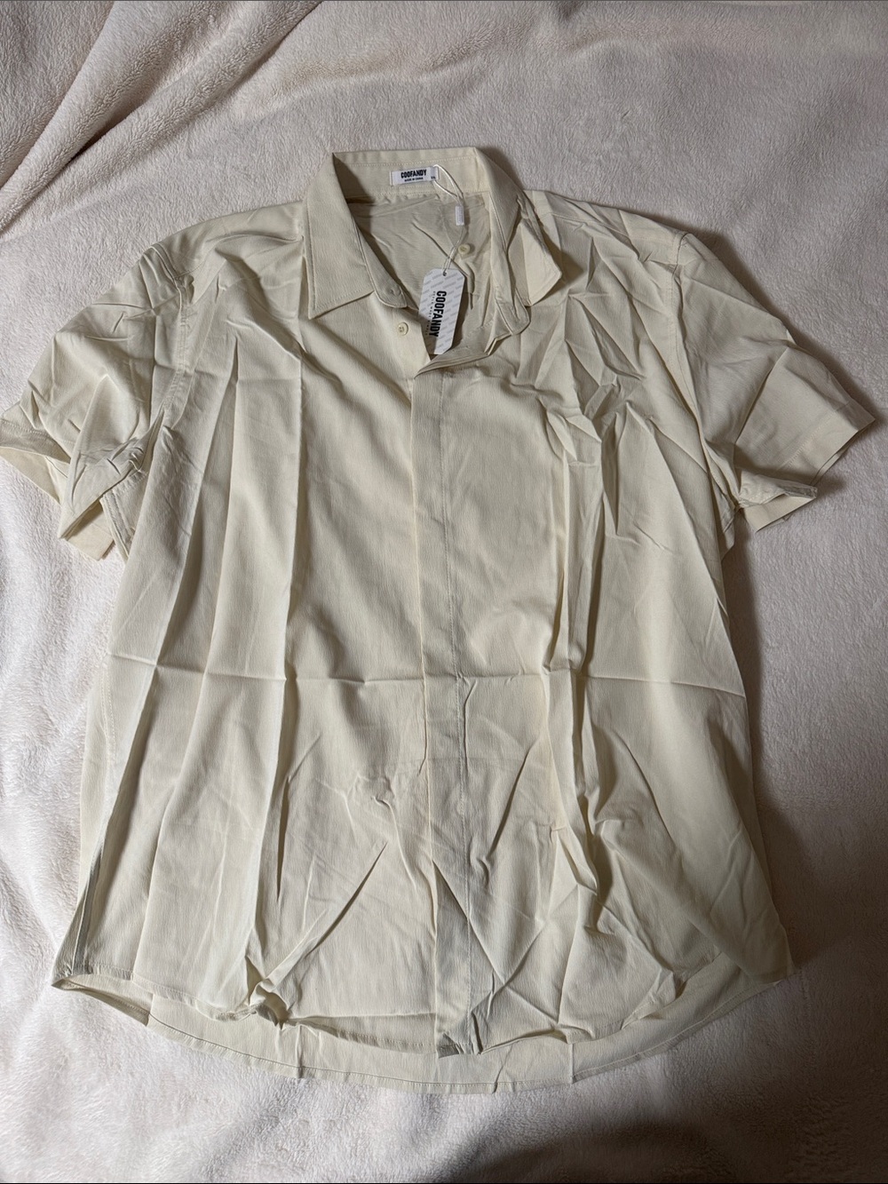 Men's Cream Short-Sleeve Dress Shirt